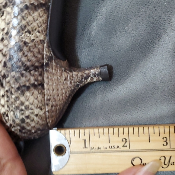 Stuart Weitzman Shoes 7 1/2 - Picture 8 of 11